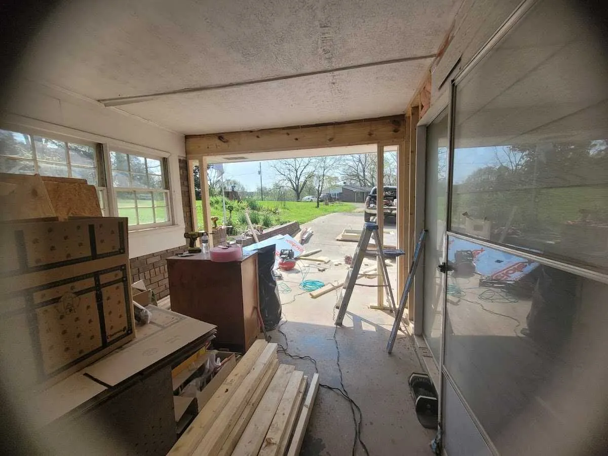 Air movers and dehumidifier for Drying & Dehumidification in Wagoner